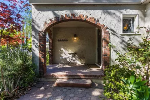 2709 23rd St, Sacramento, CA 95818