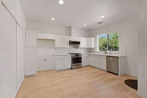 Kitchen - 1237 S Commerce St, Stockton, CA 95206 photo 6 of 6