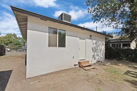Exterior - 1237 S Commerce St, Stockton, CA 95206 photo 7 of 8