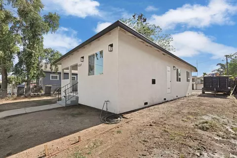 Exterior - 1237 S Commerce St, Stockton, CA 95206 photo 3 of 8