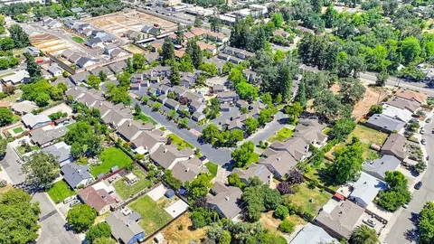 View/Area - 4100 Alex Ln, Carmichael, CA 95608 photo 8 of 17
