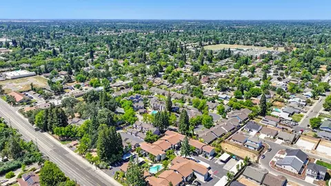 View/Area - 4100 Alex Ln, Carmichael, CA 95608 photo 13 of 17