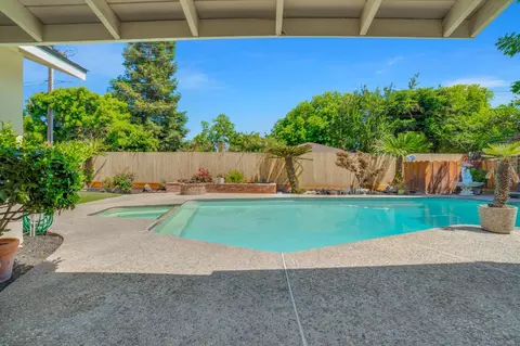 1201 Wellington Dr, Modesto, CA 95350 photo 32