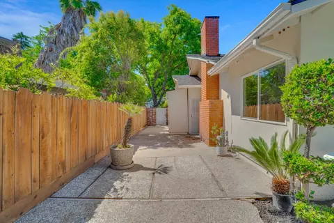 1201 Wellington Dr, Modesto, CA 95350 photo 38