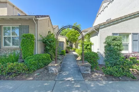 153 Talmont Cir, Roseville, CA 95678
