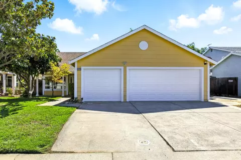 9295 Gem Crest Way, Elk Grove, CA 95624