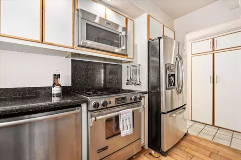 Kitchen - 840 Sandalwood Dr, Murphys, CA 95247 photo 1 of 2