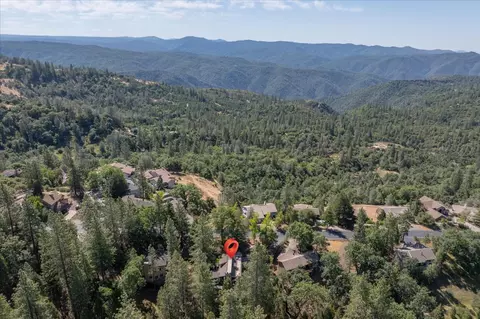 View/Area - 840 Sandalwood Dr, Murphys, CA 95247 photo 4 of 9