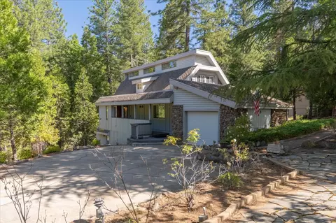 Exterior - 840 Sandalwood Dr, Murphys, CA 95247 photo 2 of 7
