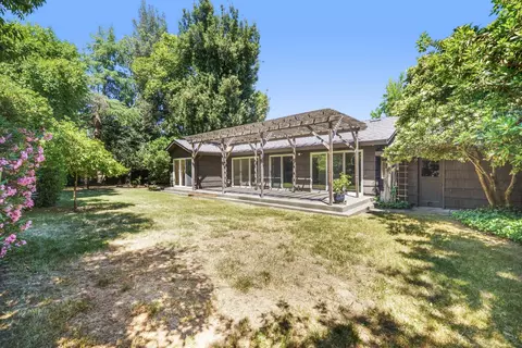 Exterior - 1217 Stanford Pl, Davis, CA 95616 photo 6 of 7