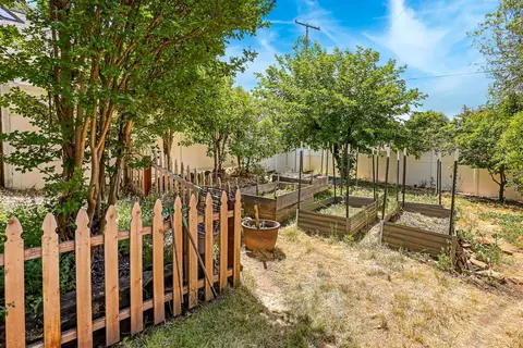 Exterior - 457 Russell Rd, San Andreas, CA 95249 photo 20 of 33