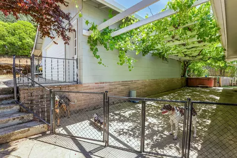 Exterior - 457 Russell Rd, San Andreas, CA 95249 photo 11 of 33