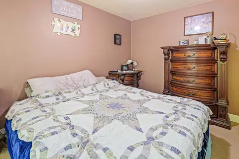 Bedroom - 457 Russell Rd, San Andreas, CA 95249 photo 1 of 2