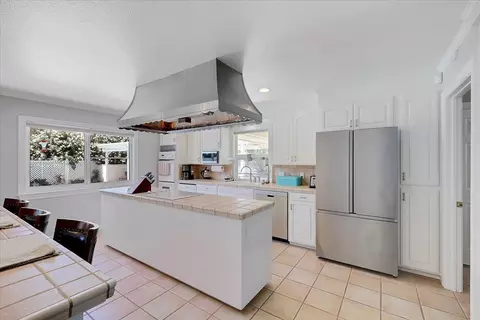 Kitchen - 9150 Larkin, Live Oak, CA 95953 photo 8 of 11