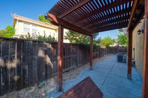 9337 Vintner Cir, Patterson, CA 95363 photo 4