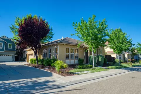 9337 Vintner Cir, Patterson, CA 95363 photo 2