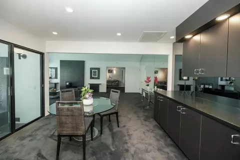 Dining - 501 Hamden Ln, Modesto, CA 95350 photo 6 of 7