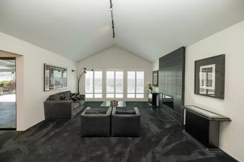 Living - 501 Hamden Ln, Modesto, CA 95350 photo 7 of 11