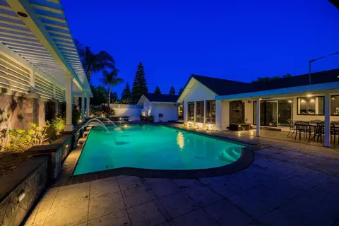 Exterior - 501 Hamden Ln, Modesto, CA 95350 photo 24 of 26