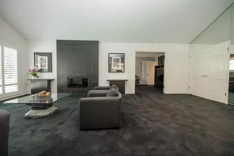 Living - 501 Hamden Ln, Modesto, CA 95350 photo 8 of 11