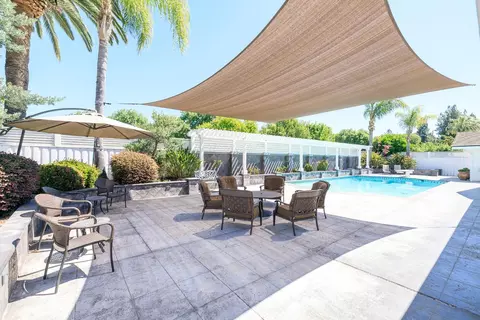 Exterior - 501 Hamden Ln, Modesto, CA 95350 photo 7 of 26