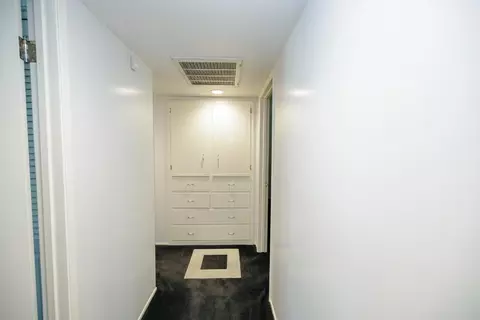 Entry Way - 501 Hamden Ln, Modesto, CA 95350 photo 3 of 3