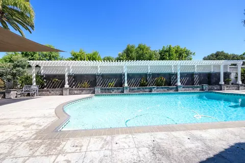 Exterior - 501 Hamden Ln, Modesto, CA 95350 photo 16 of 26
