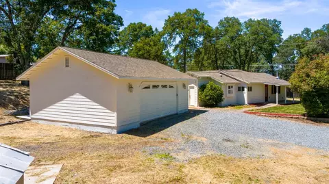 4390 Panorama Dr, Placerville, CA 95667 photo 2