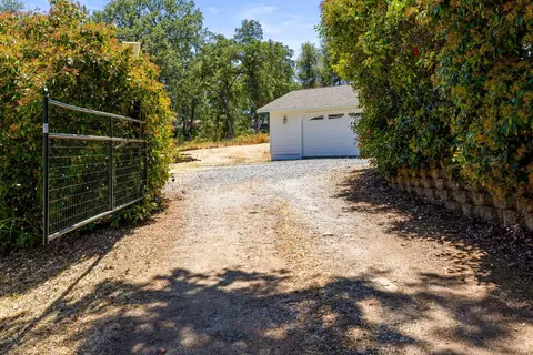 4390 Panorama Dr, Placerville, CA 95667 photo 4