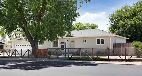 2052 Peach Dr, Modesto, CA 95350 photo 1
