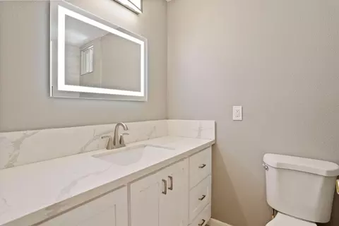 2052 Peach Dr, Modesto, CA 95350 photo 20
