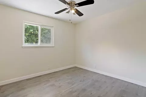 2052 Peach Dr, Modesto, CA 95350 photo 24