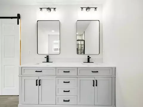 Bath - 1170 Aster Ln, Livermore, CA 94551 photo 4 of 4