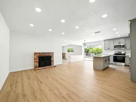 Living - 1170 Aster Ln, Livermore, CA 94551 photo 3 of 6