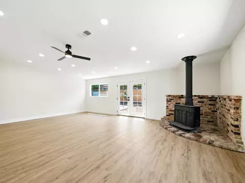 Living - 1170 Aster Ln, Livermore, CA 94551 photo 4 of 6