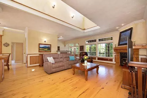 Living - 9344 Cherry Ave, Orangevale, CA 95662 photo 3 of 4