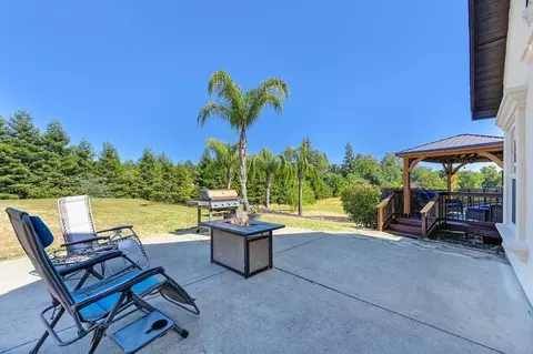 Exterior - 9344 Cherry Ave, Orangevale, CA 95662 photo 6 of 22