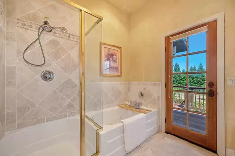 Bath - 9344 Cherry Ave, Orangevale, CA 95662 photo 5 of 6