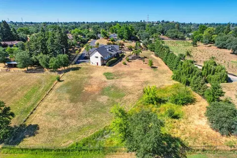 View/Area - 9344 Cherry Ave, Orangevale, CA 95662 photo 3 of 8