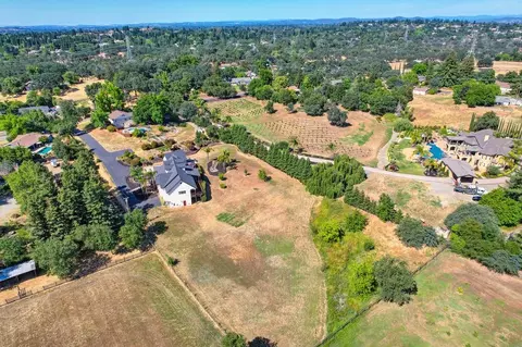 View/Area - 9344 Cherry Ave, Orangevale, CA 95662 photo 6 of 8
