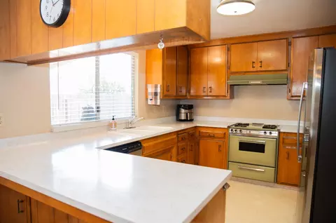 Kitchen - 3400 Vanderbilt Ave, Turlock, CA 95382 photo 2 of 2