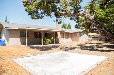 Exterior - 3400 Vanderbilt Ave, Turlock, CA 95382 photo 3 of 5