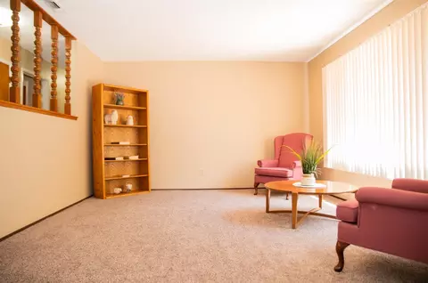 Living - 3400 Vanderbilt Ave, Turlock, CA 95382 photo 3 of 5
