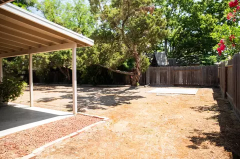 Exterior - 3400 Vanderbilt Ave, Turlock, CA 95382 photo 2 of 5