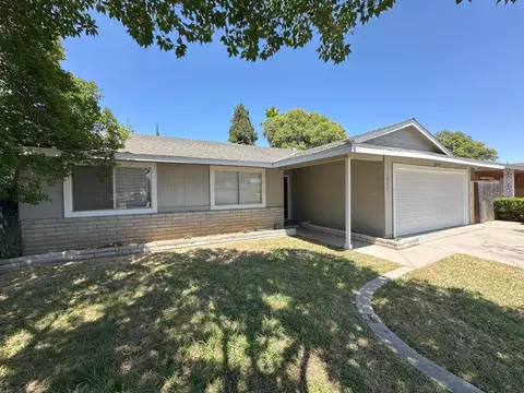 1517 Galvez Ave, Modesto, CA 95355 photo 2