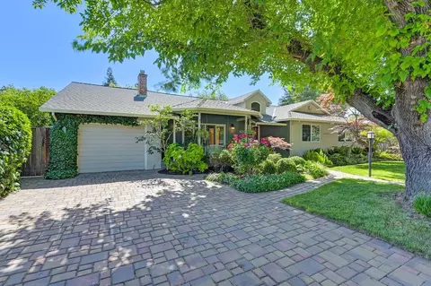 Exterior - 820 A St, Davis, CA 95616 photo 2 of 17