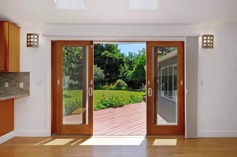Exterior - 820 A St, Davis, CA 95616 photo 6 of 17