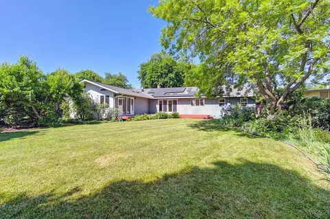 Exterior - 820 A St, Davis, CA 95616 photo 11 of 17