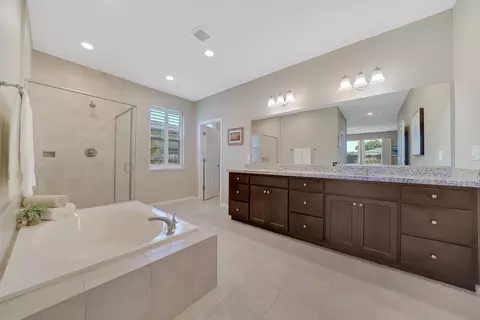 Bath - 2058 Thomas Dr, Jackson, CA 95642 photo 1 of 5