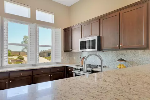 Kitchen - 2058 Thomas Dr, Jackson, CA 95642 photo 2 of 7